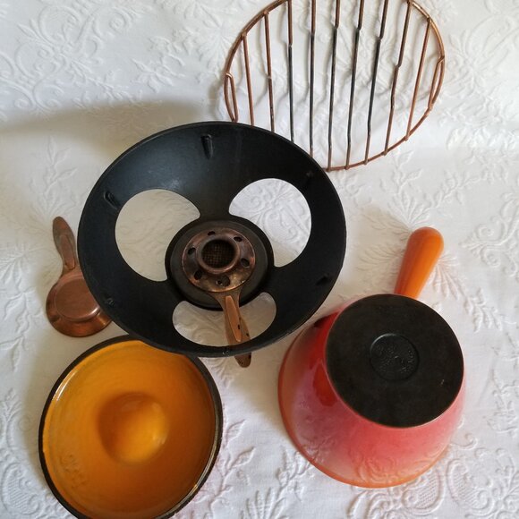 Le Creuset Fondue Pot Enamel Cast Iron With Base Vintage - Picture 6 of 9